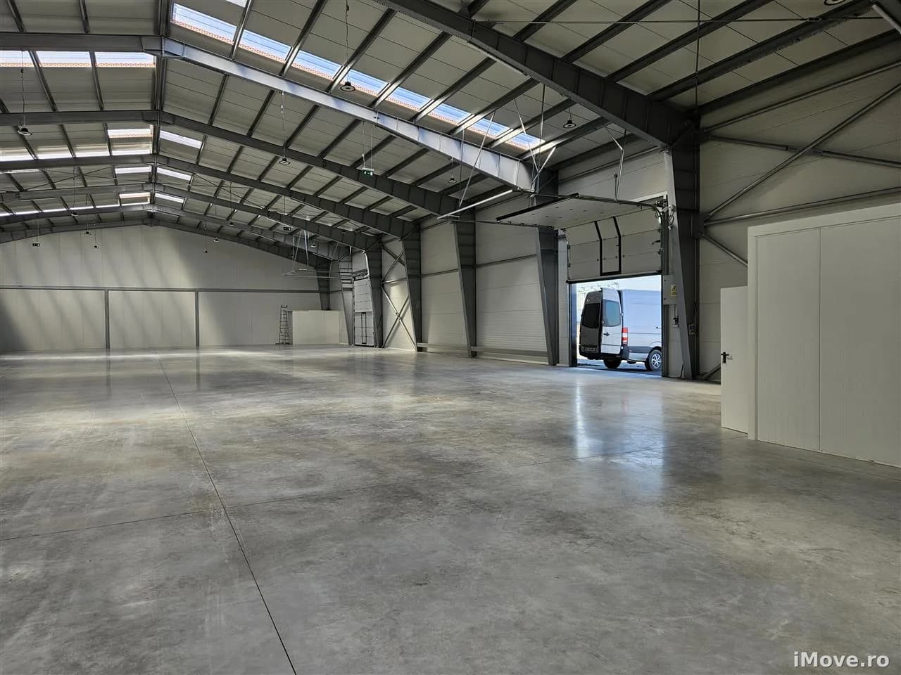 Spatiu Industrial 1600 mp Productie Depozitare Distributie