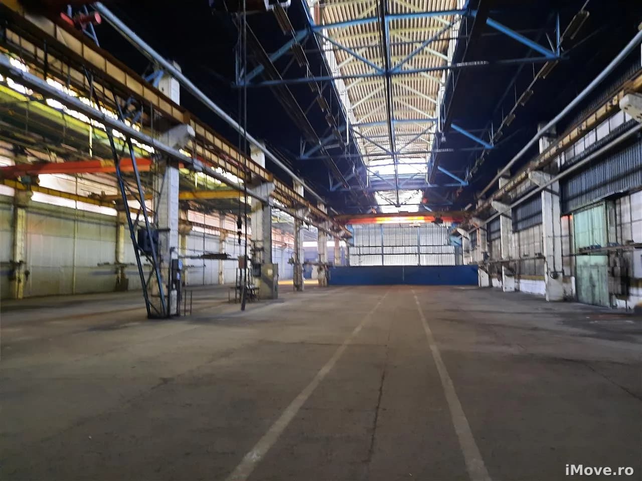 Spatiu Industrial 4600 mp Productie Depozitare Distributie