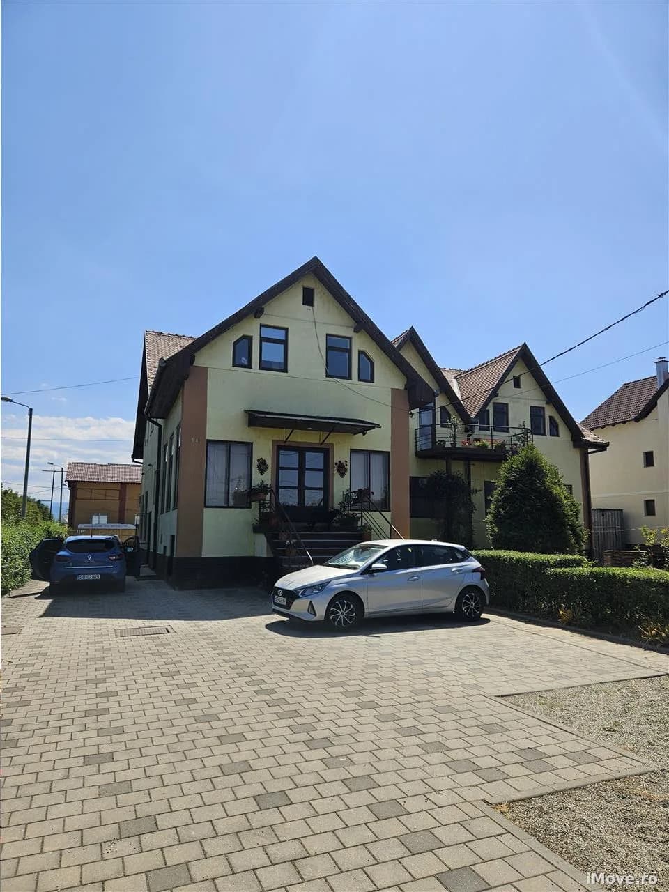 Vila spatioasa, hale si teren total 1700 mp, Calea Surii Mici, Sibiu