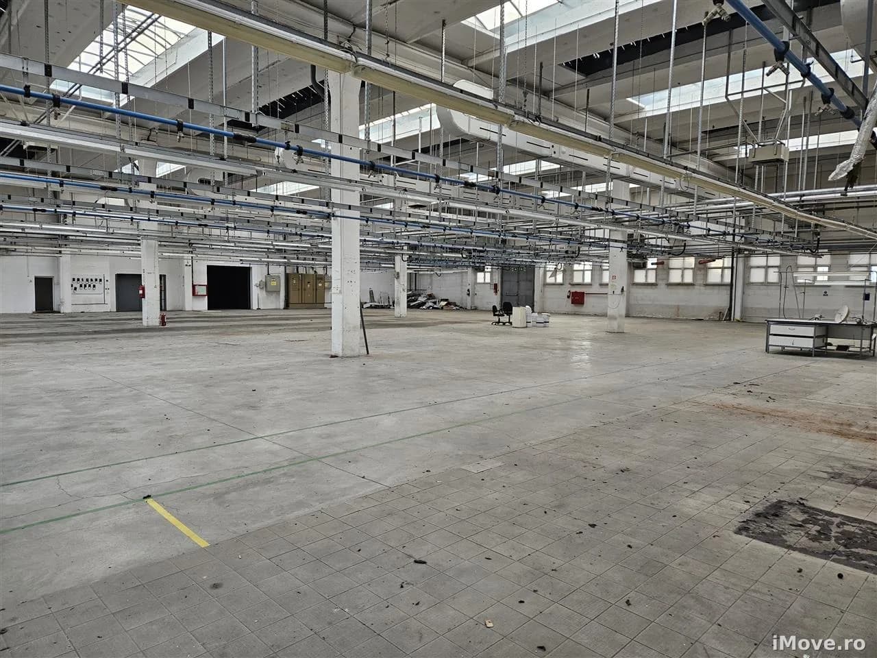 Spatiu Industrial 2000 mp Productie Depozitare Office