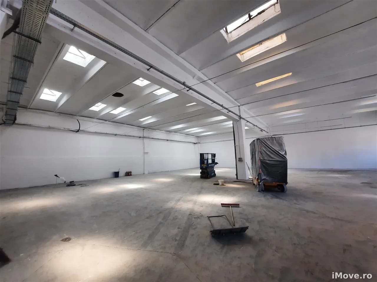 Spatiu Industrial 2500 mp Productie Depozitare Distributie