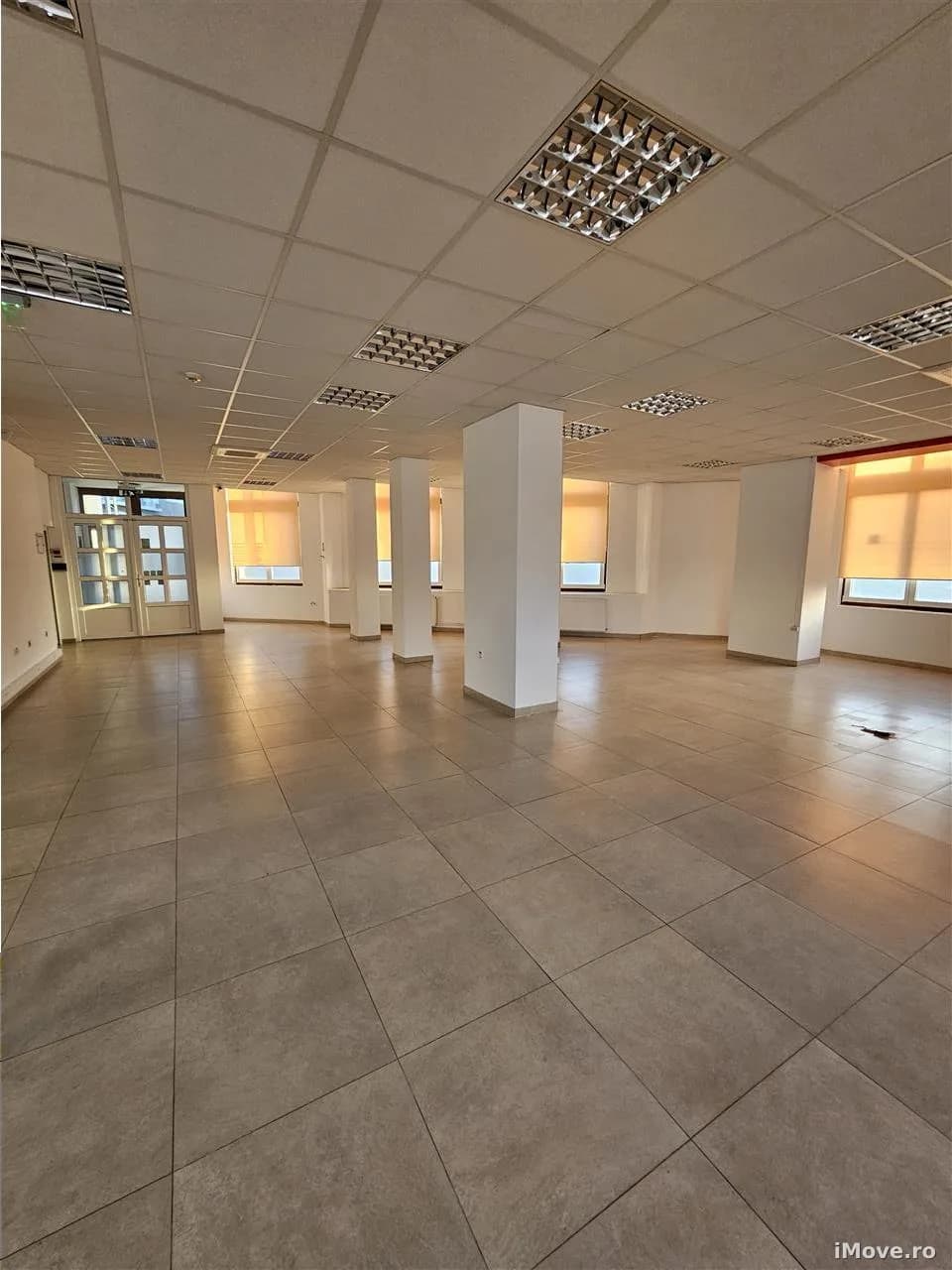 Cladire Birouri 900 mp Piata Cibin Clinica Medicala IT Servicii