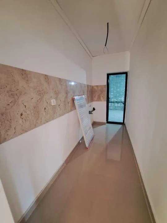 5 CAMERE | 118 MP UTILI | ZONA LINISTITA | MEDEEA