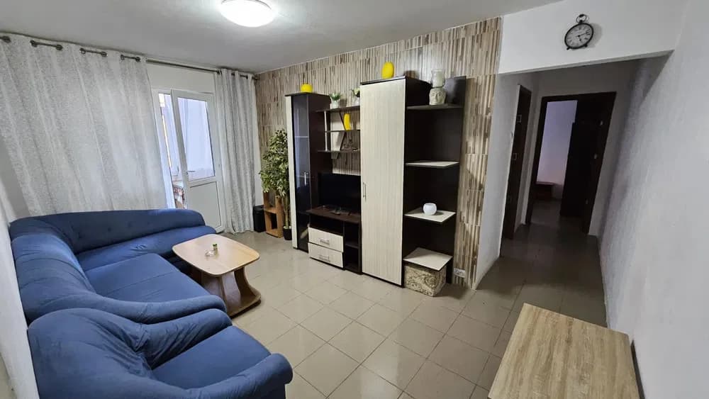 3 CAMERE | KM 4-5 | PIATA KM 4-5