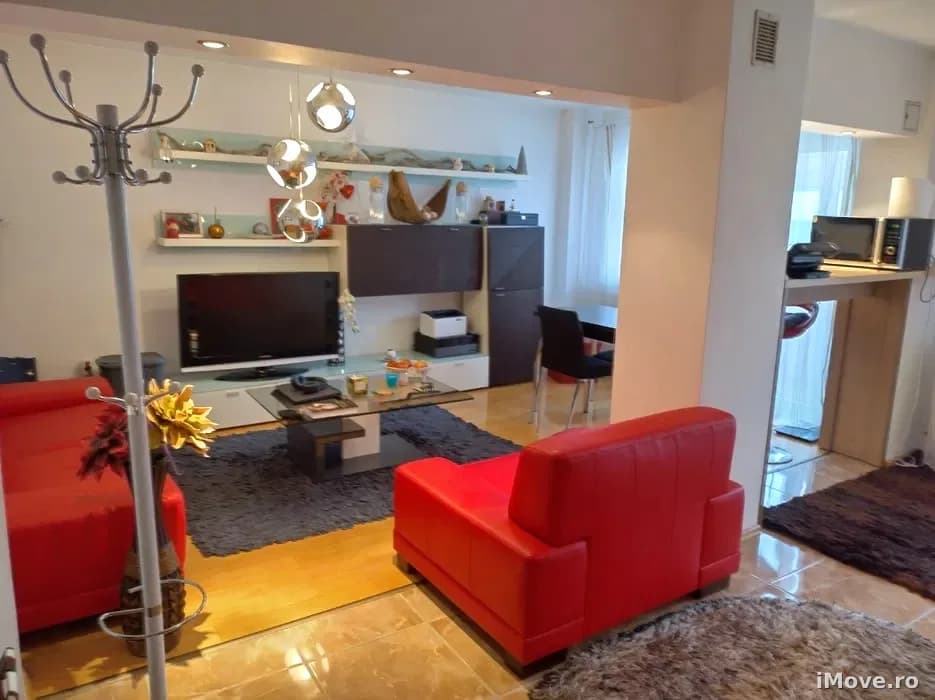 Apartament 2 camere decomandat cu balcon in Ciresica