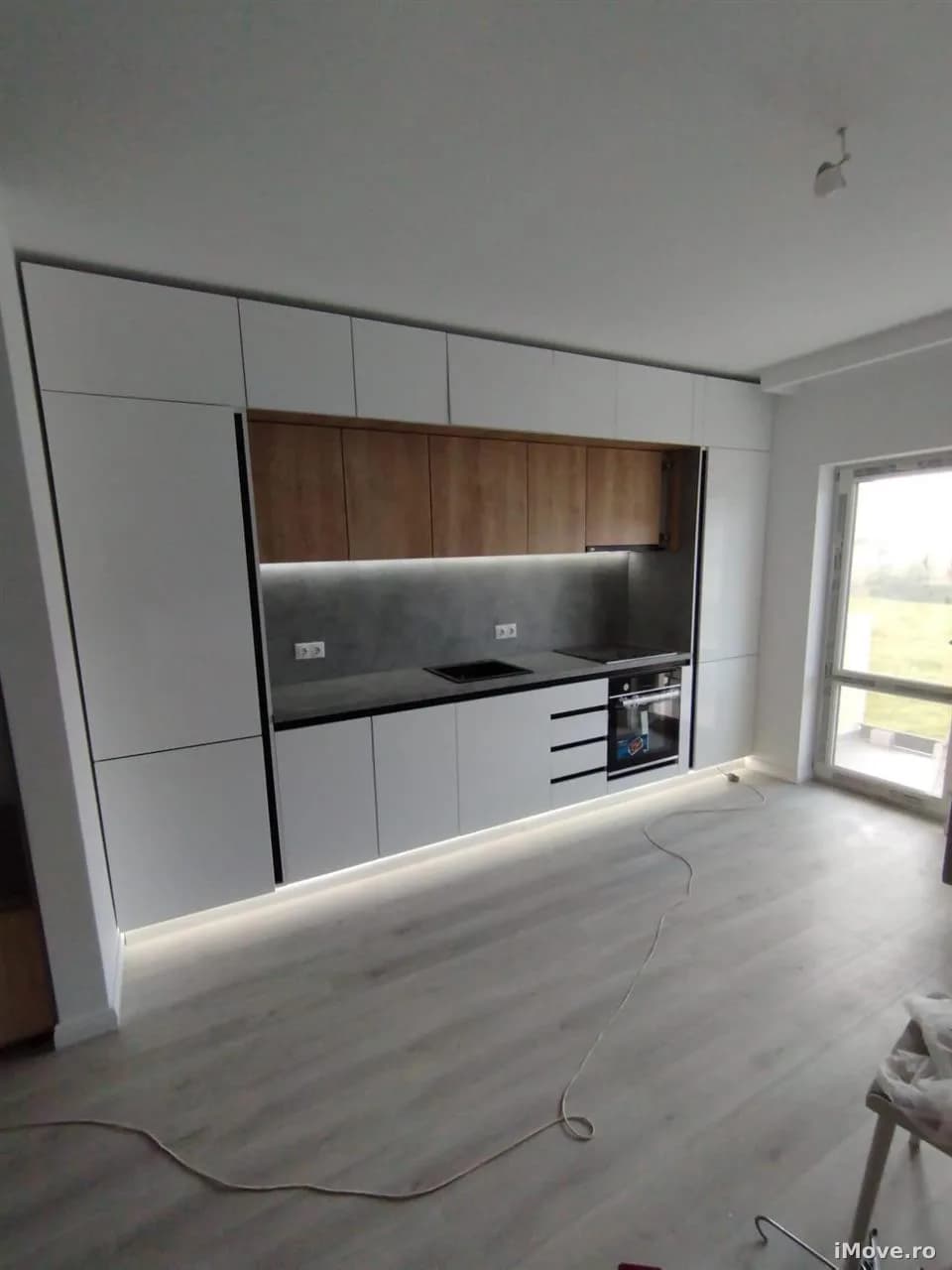 Apartament 2 camere etaj 1 cu balcon si parcare Doamna Stanca