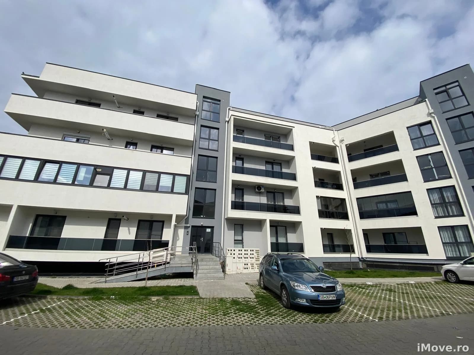 Penthouse de lux cu 3 camere si terasa in zona Kogalniceanu
