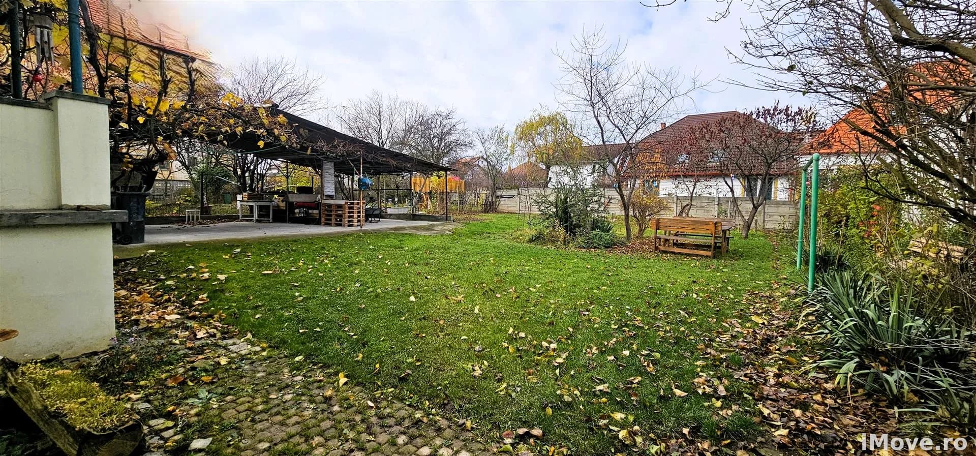 Casa individuala S+P 215mp cu pivnita teren 900mp Sub Arini