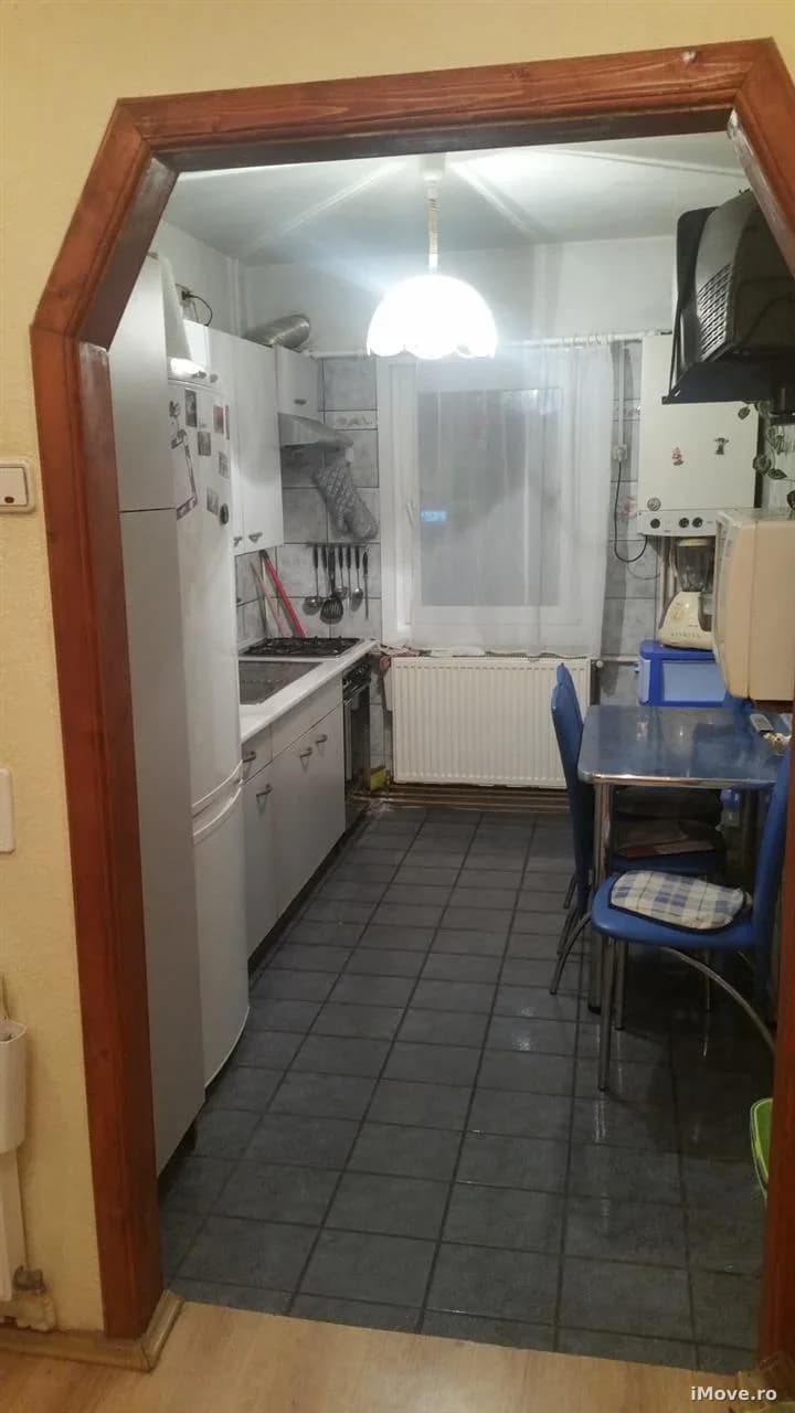 Apartament 3 camere etaj 1 Valea Aurie