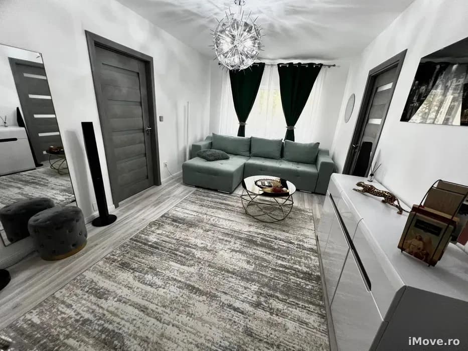 Apartament renovat etajul 2 cu 2 camere si pivnita pe Milea -Omw