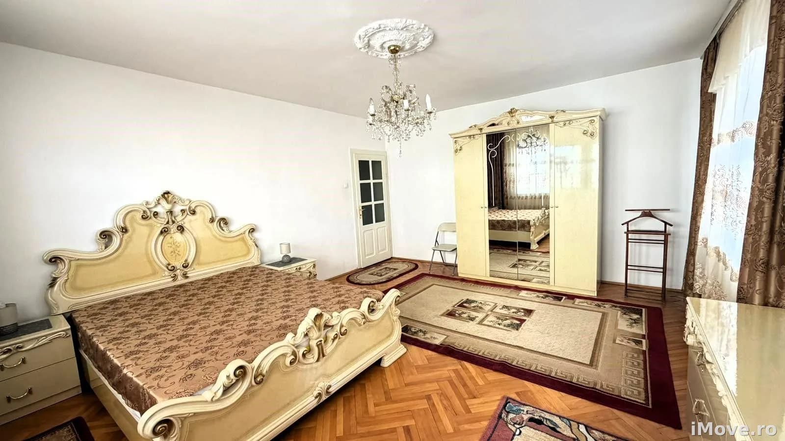 Apartament la Casa 3 Camere 140 Mpu | Terasa 60 mp in Strand