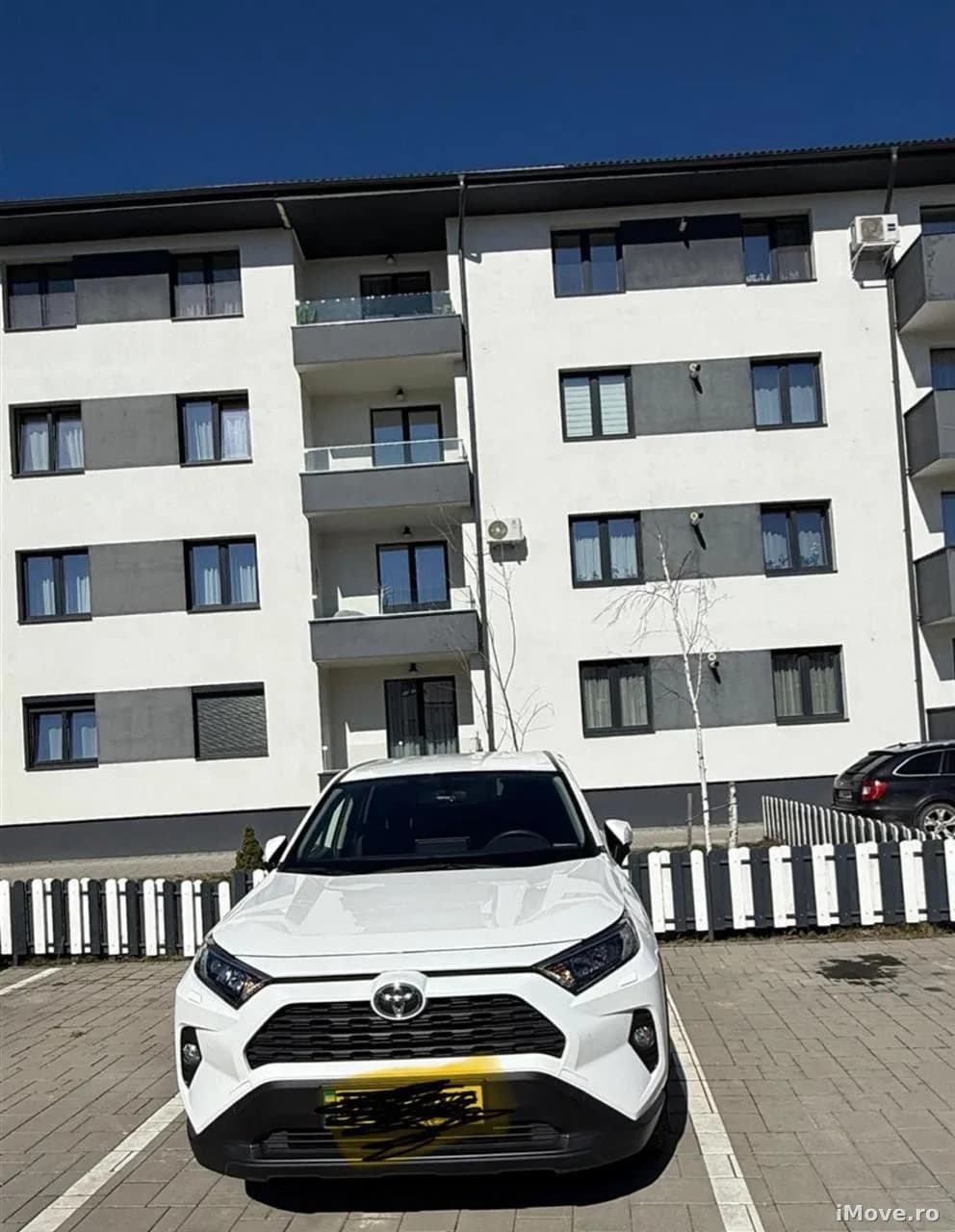 Apartament modern 2 camere balcon pod parcare in Selimbar