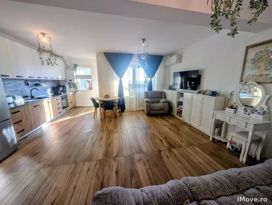 Apartament decomandat 3 camere de 72 mp utili Lup Residence