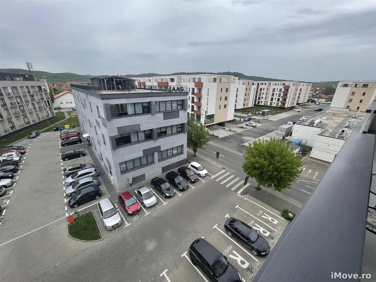 Apartament cu 2 camere si terasa in City Residence