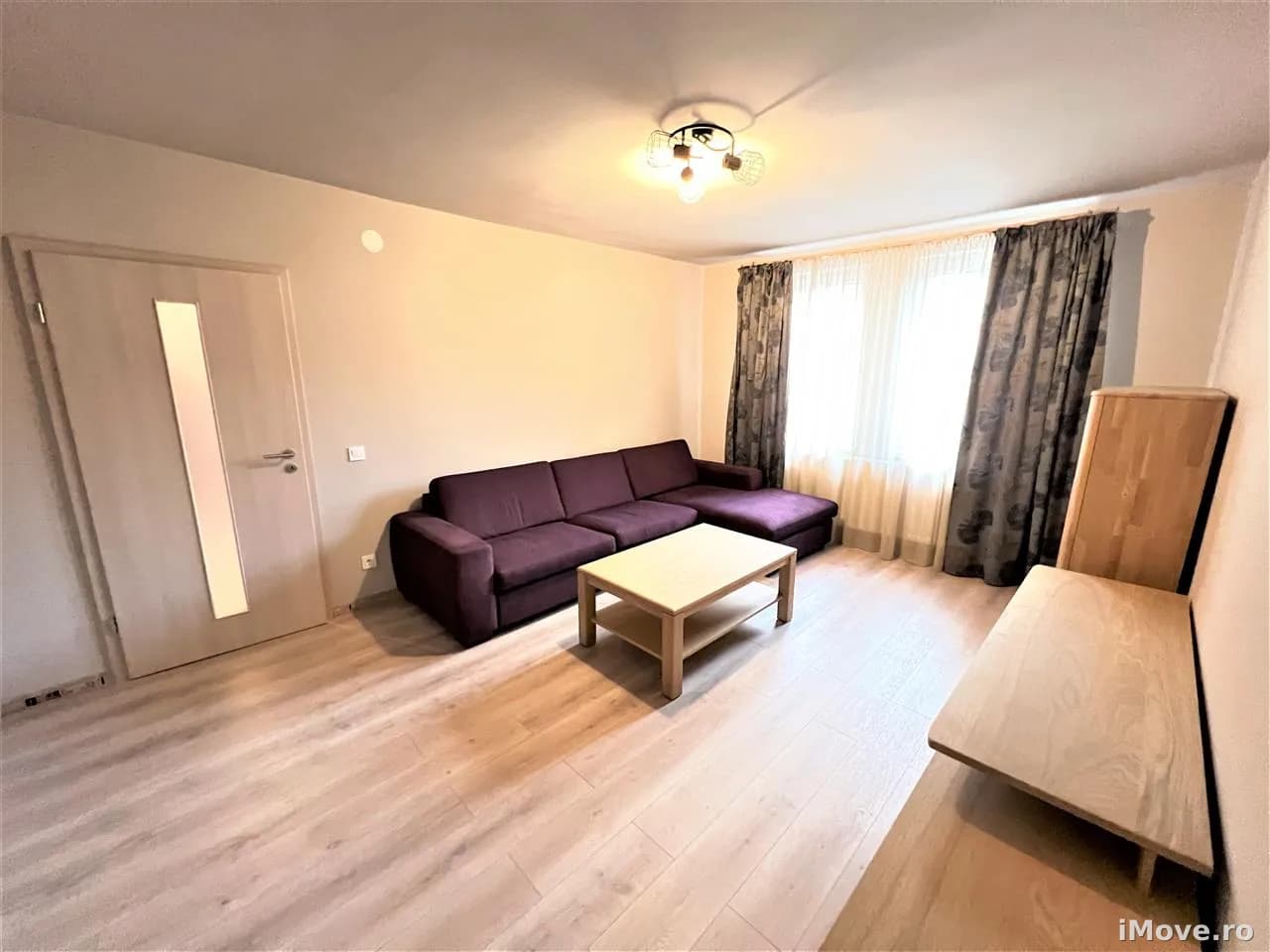 Apartament etajul 1 cu 3 camere 2 bai 2 balcoane zona centrala