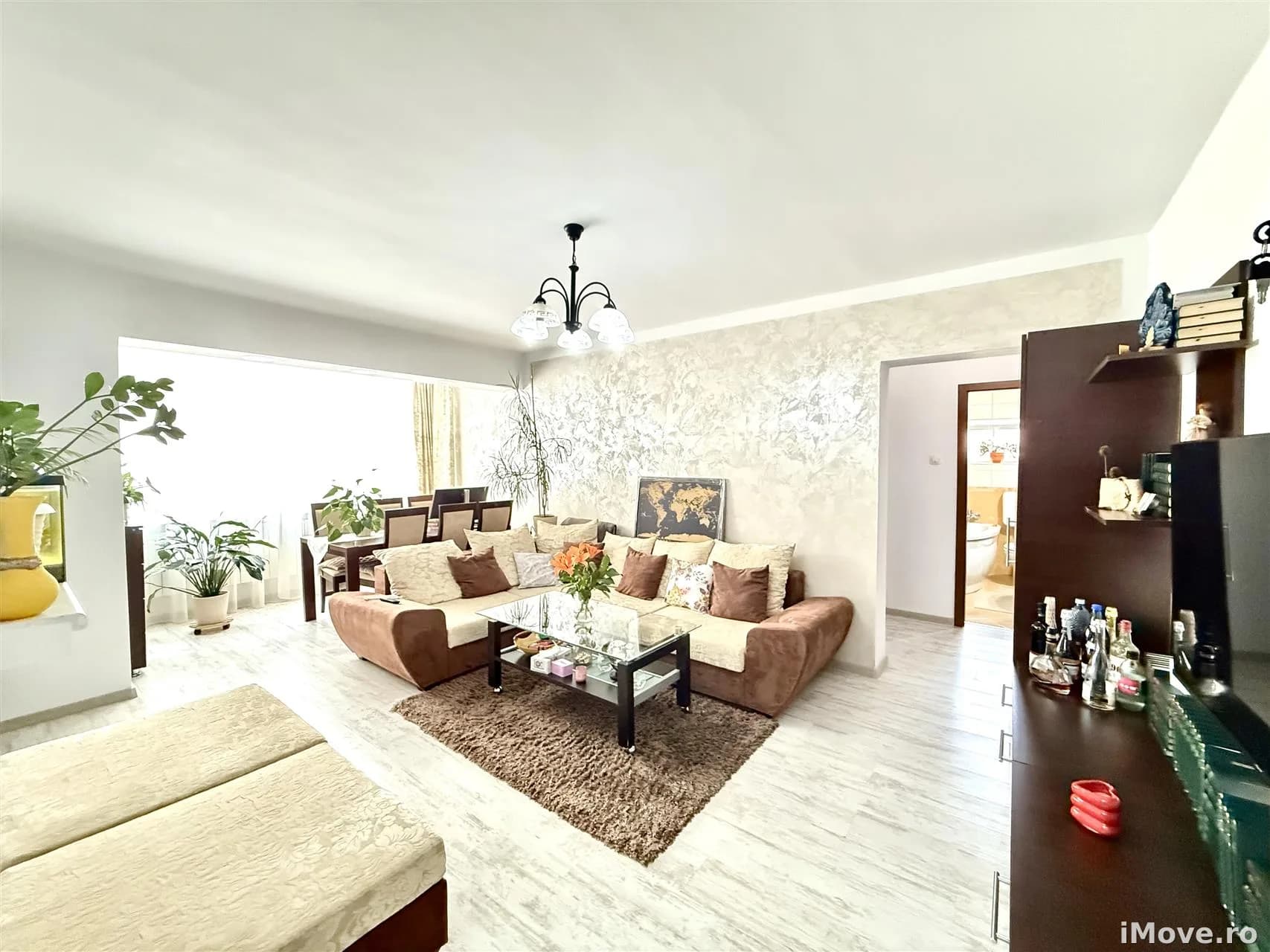 Apartament 105 mp construiti 2 camere garaj boxa camara Strand