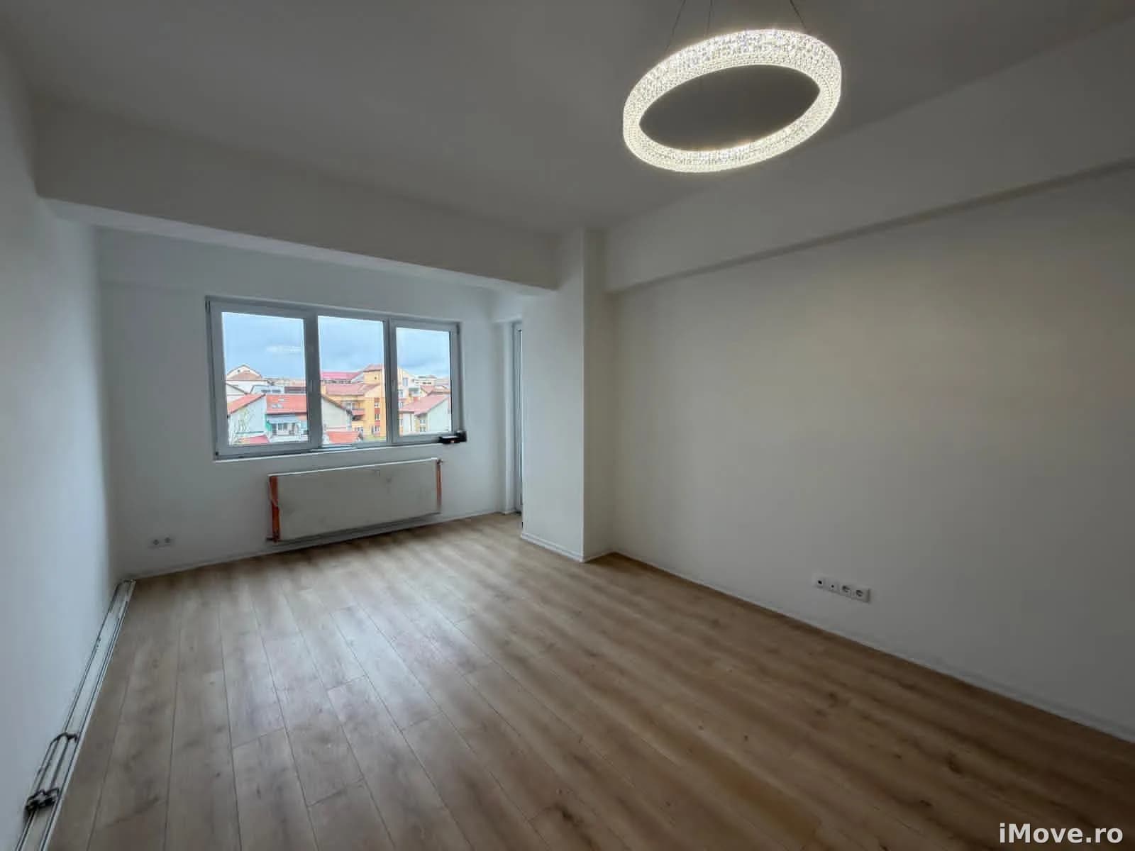 Apartament decomandat 3 camere 77 mp utili Mihai Viteazu