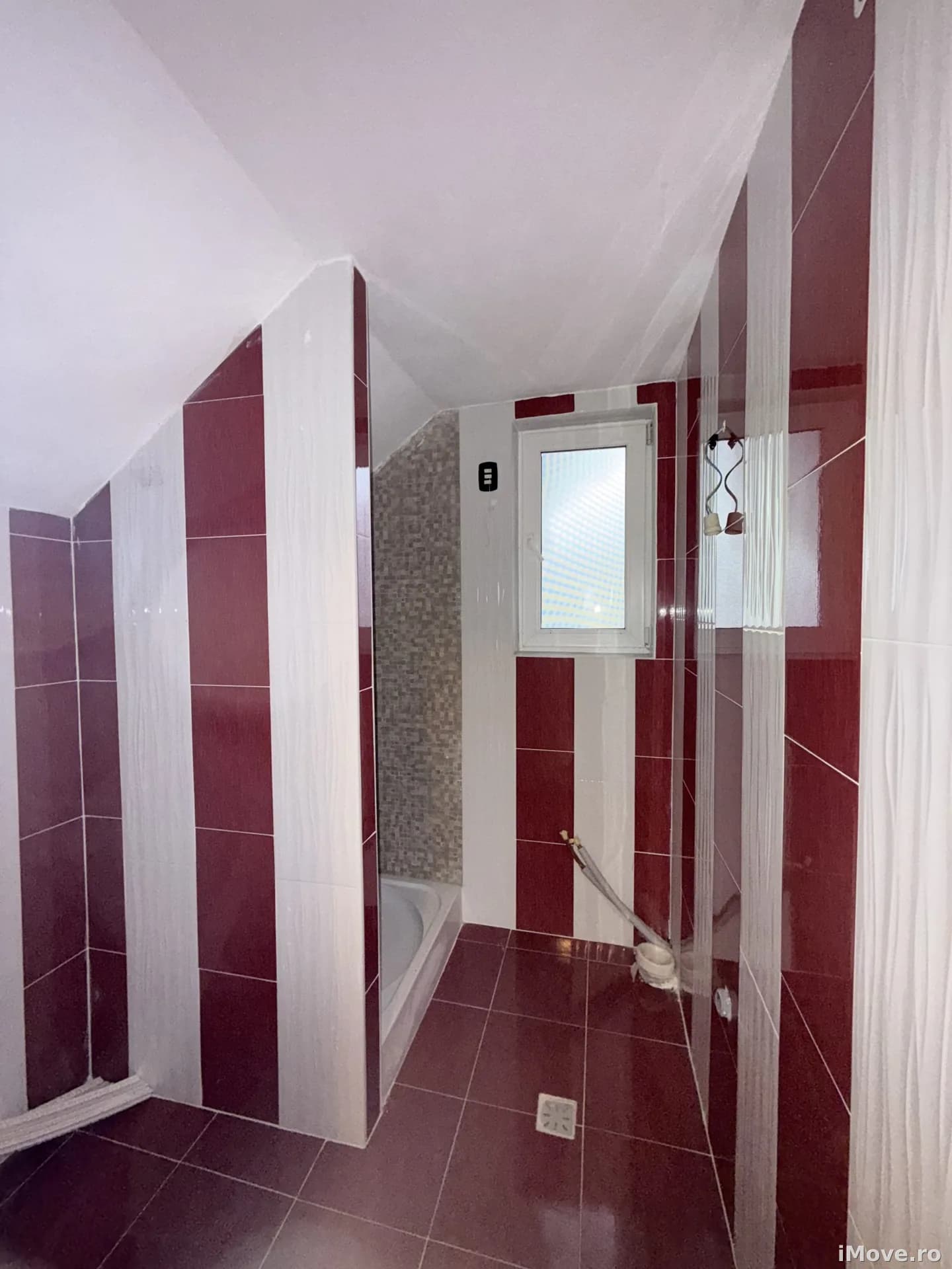 Casa de Vanzare | Golesti | 8 km de Ramnicu Valcea