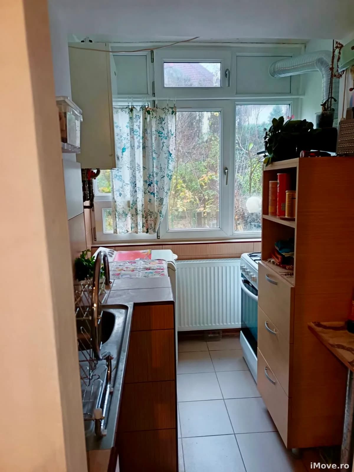 Apartament 3 camere | Parter | Băile Govora