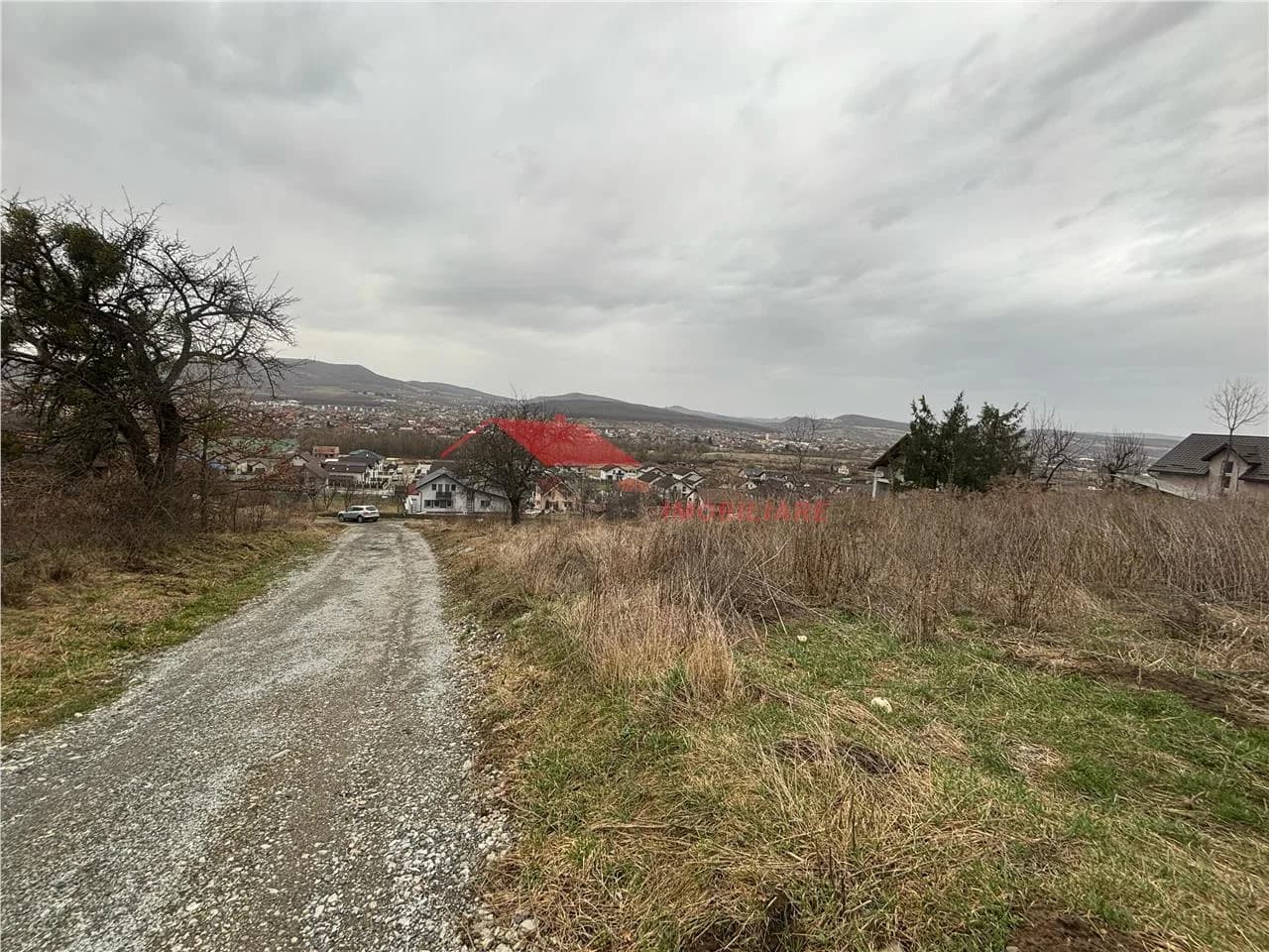 Teren 9 ari Valea Ghinzii