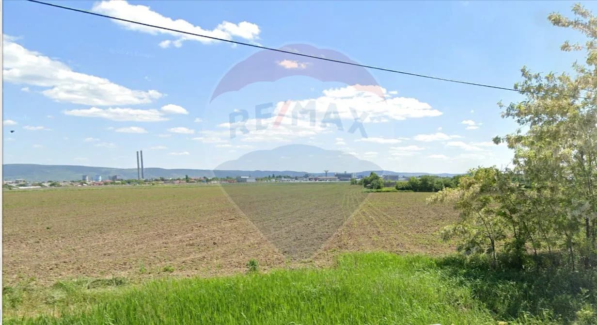 De vanzare teren 11,485mp Bacau / Sarata 2.