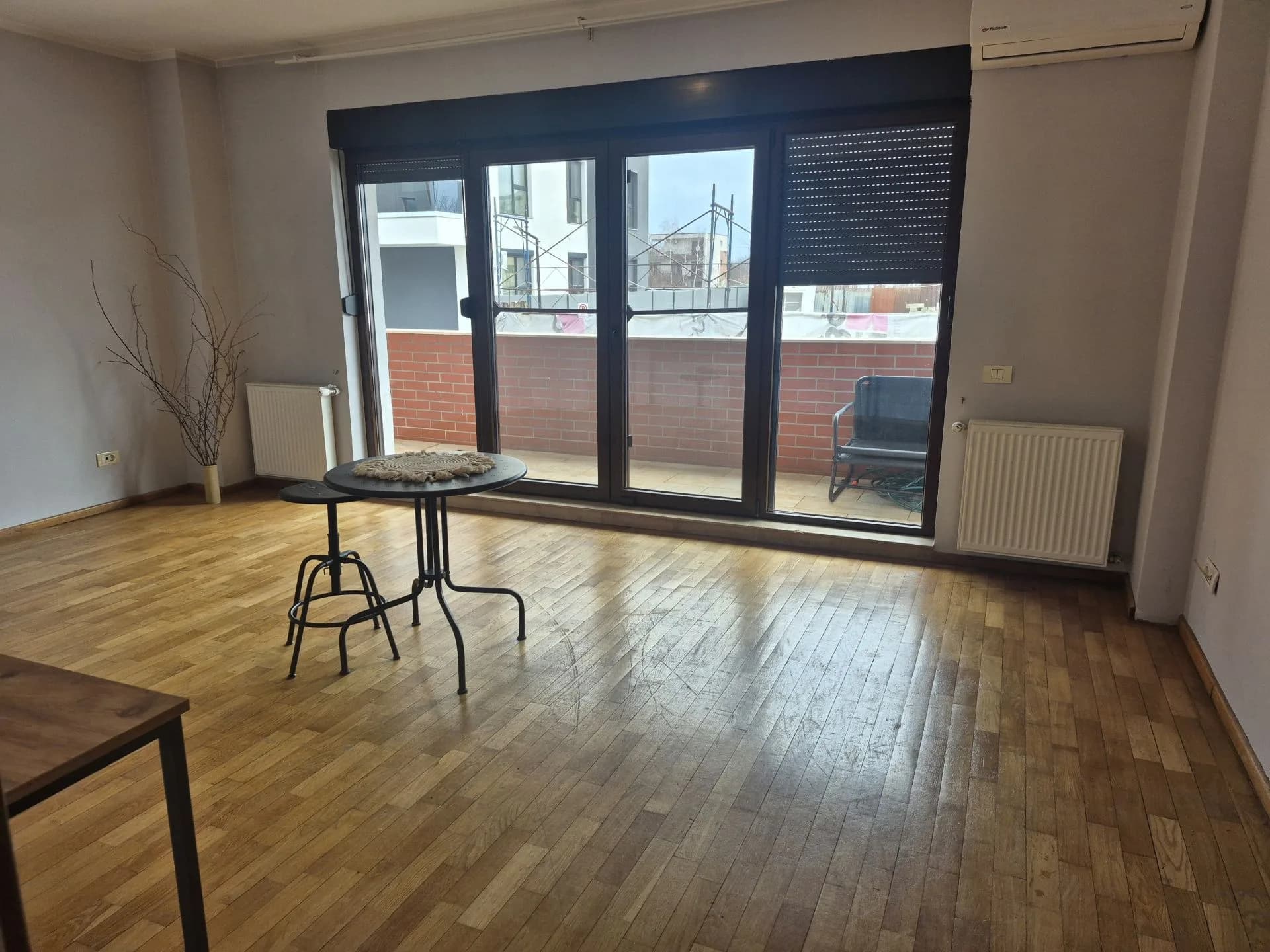 3 camere decomandat, LOC PARCARE SUBTERAN inclus in pret, bloc 2010 