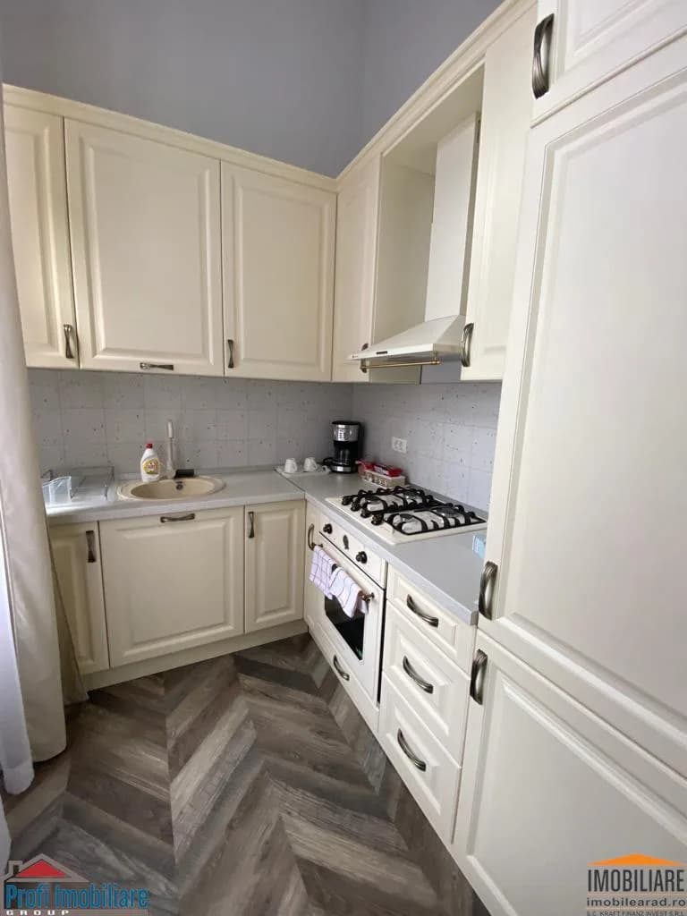 Ap. exclusivist, et.1, km 0 Arad, amenajat cu designer in stil unic