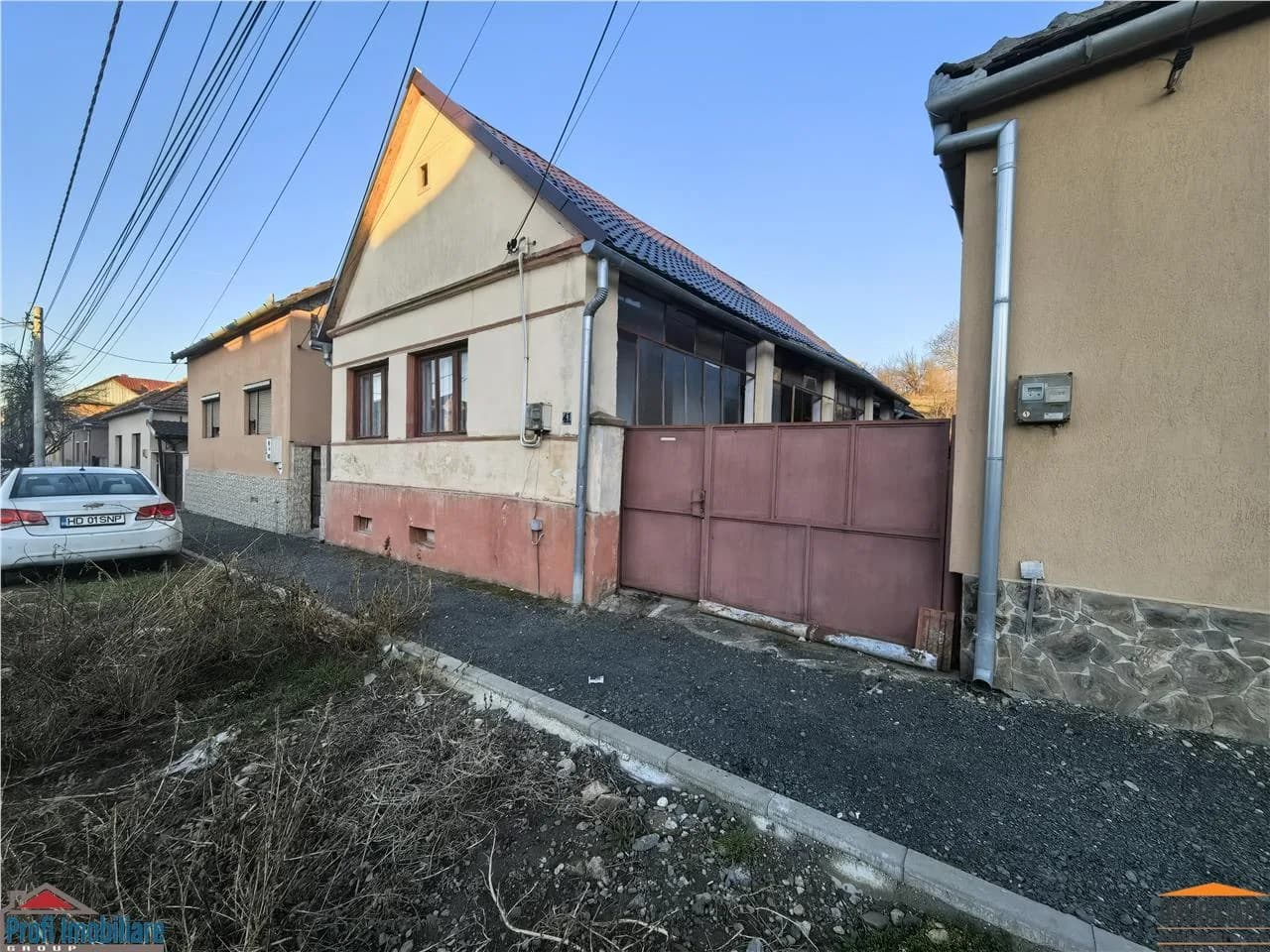 Casa cu 3 camere si pivnita in Lipova