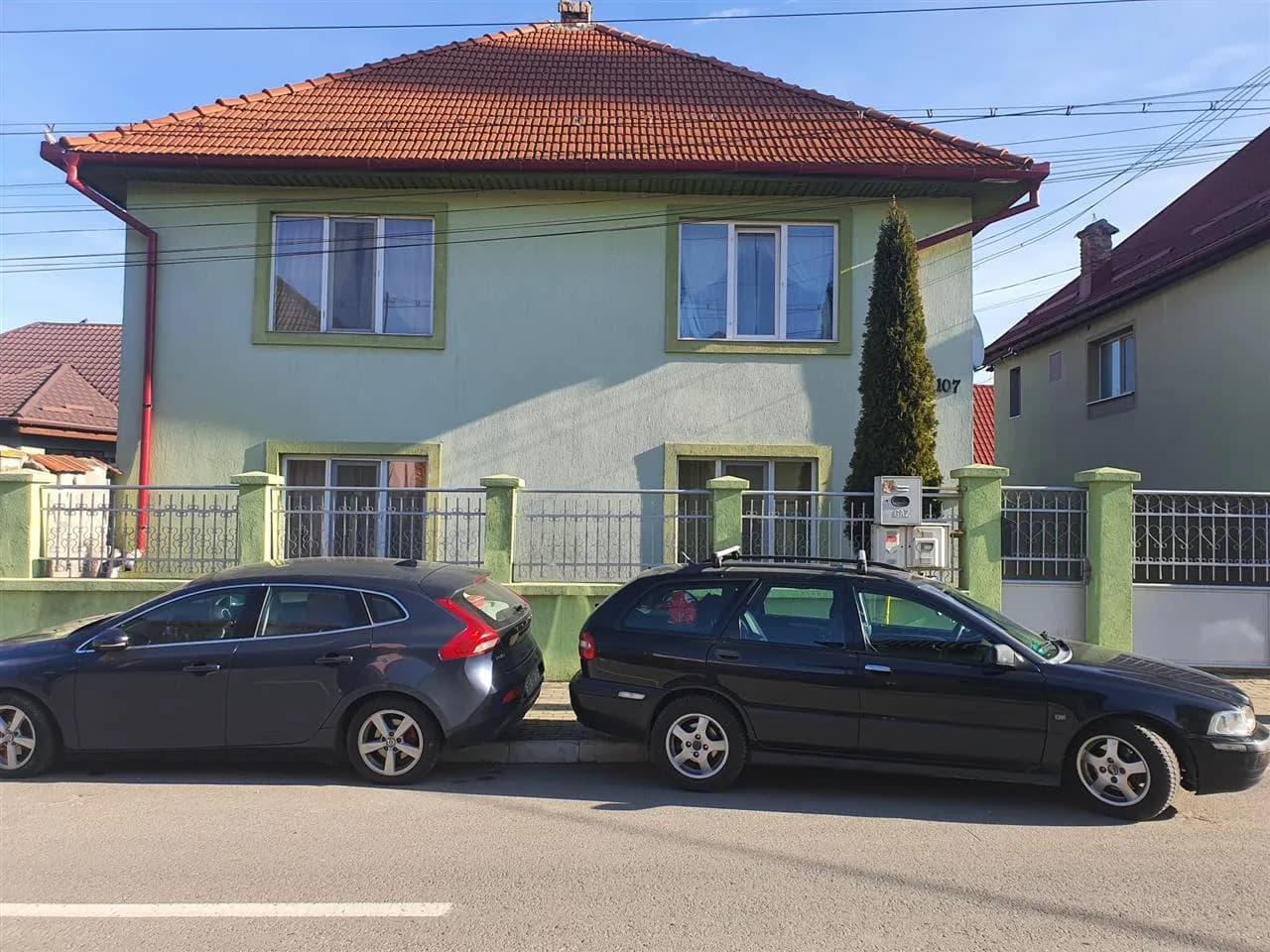 Casa singur in curte cu  700mp teren in orasul Avrig, 25km distanta de Sibiu
