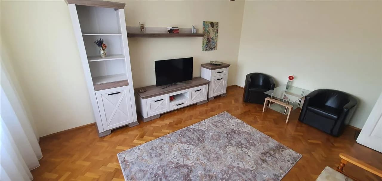 Apartament 3 camere conf.1 mobilatutilat,etaj 3 bloc cu lift ,zona Terezian