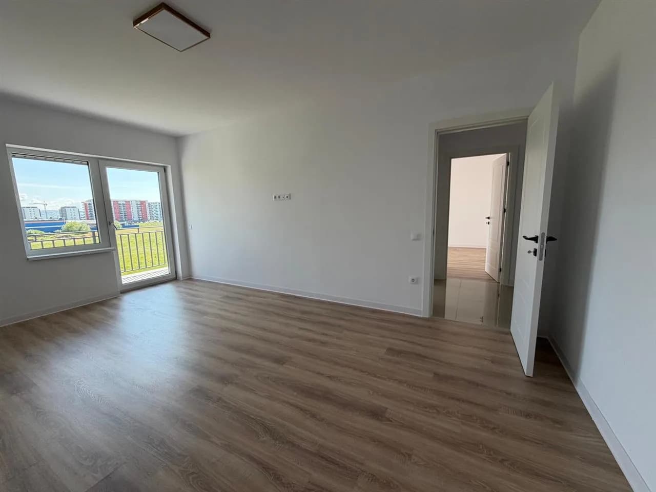 Apartament la cheie 2 camere et.III,zona Doamna Stanca Dedeman