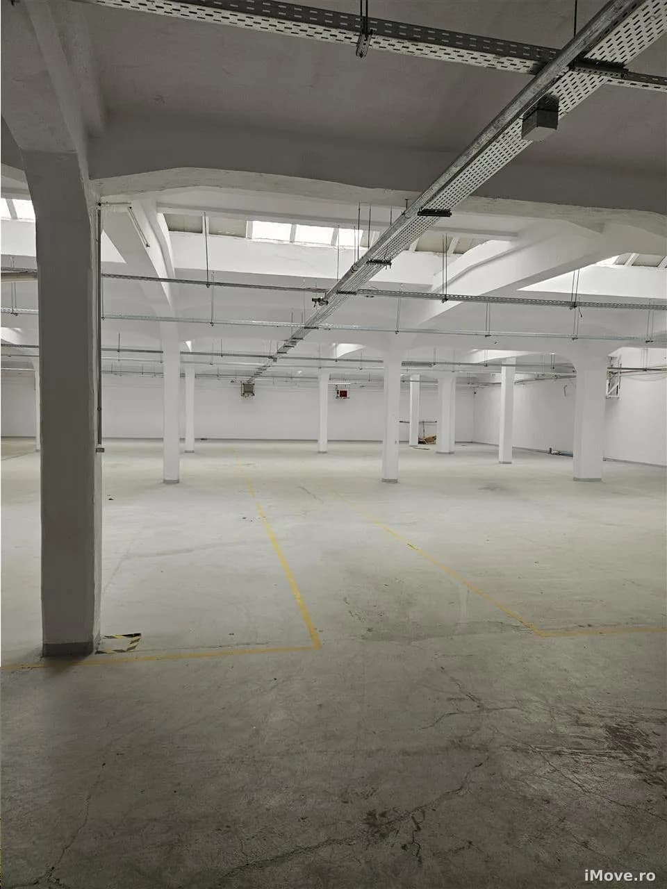 Spatiu Industrial 3500 mp Productie Depozitare Office