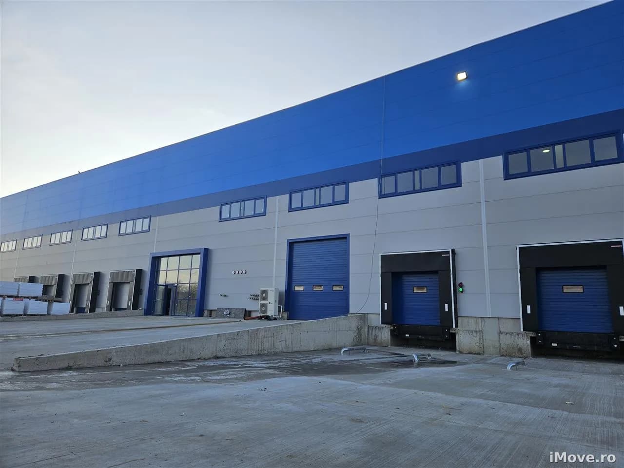 Spatiu Industrial 10000 mp Logistica Productie Depozitare
