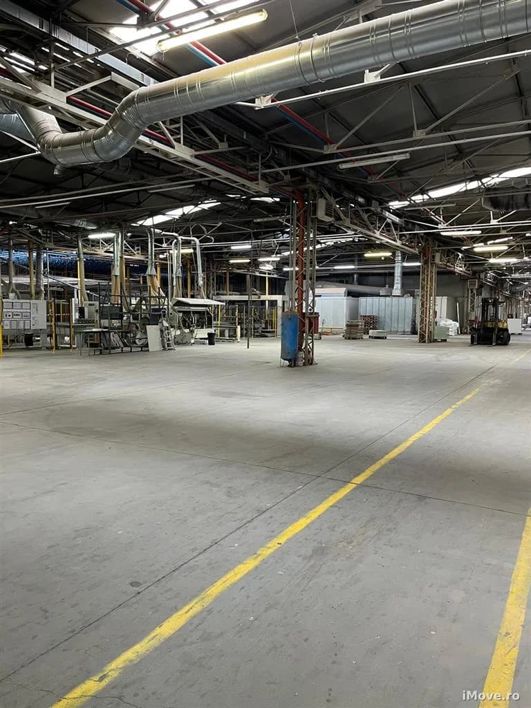 Spatiu Industrial 2500 mp Productie Depozitare Distributie