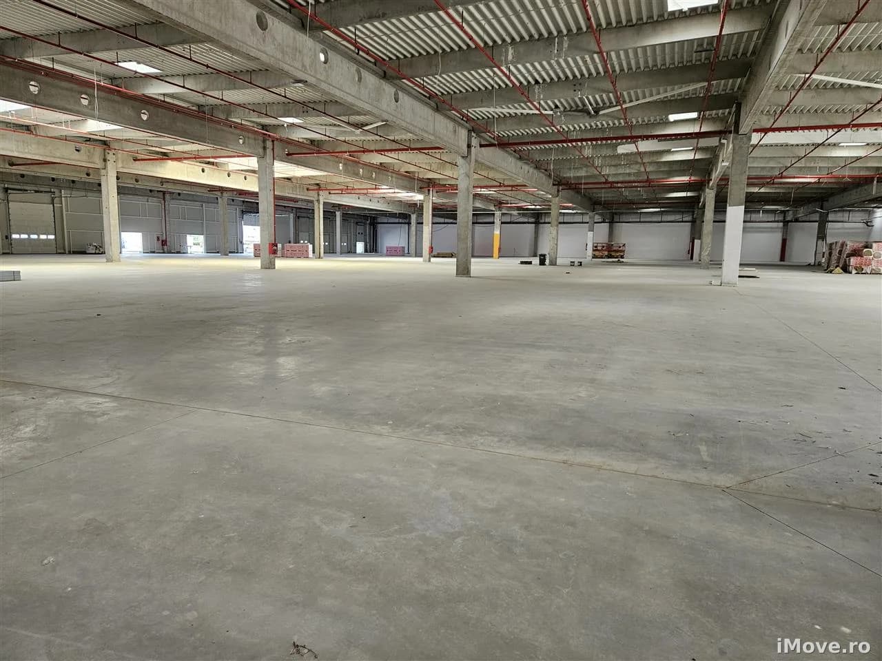 Spatiu Industrial 4000 mp Productie Depozitare Distributie