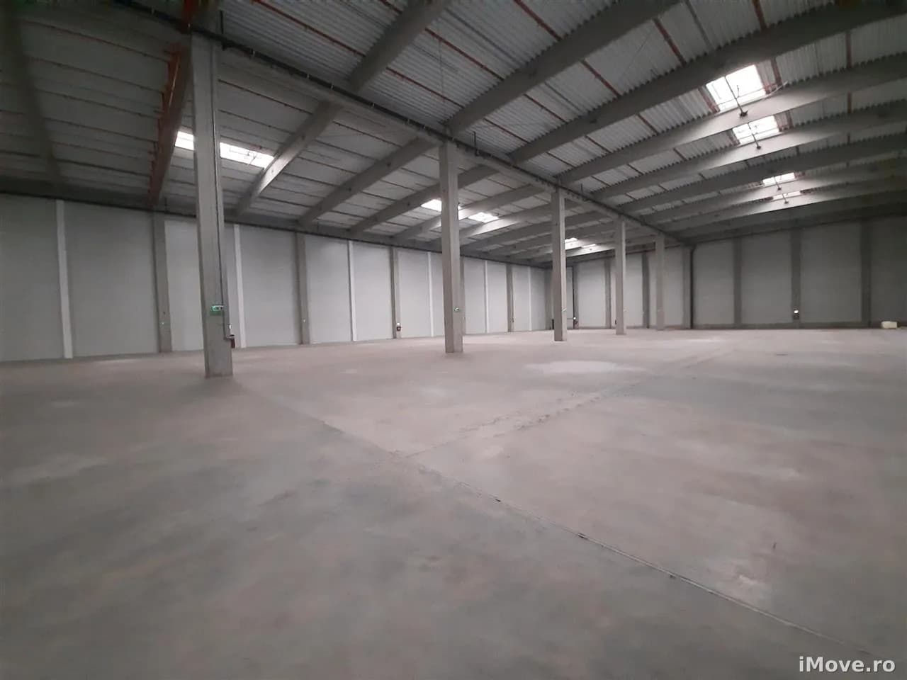 Spatiu Industrial 2100 mp Logistica Productie Depozitare Distributie