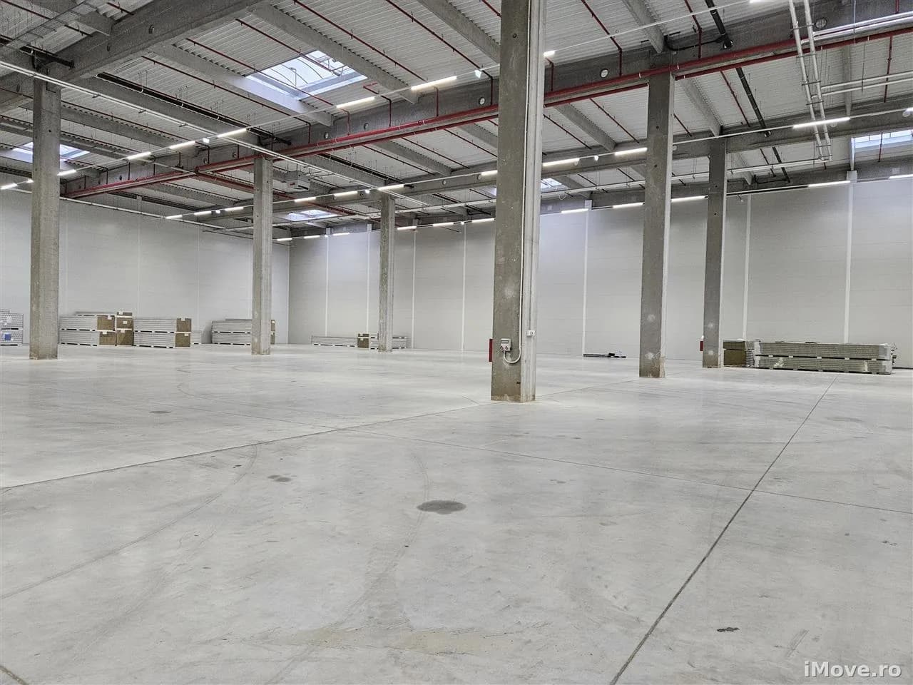 Spatiu Industrial 4300 mp Logistica Productie Depozitare Distributie