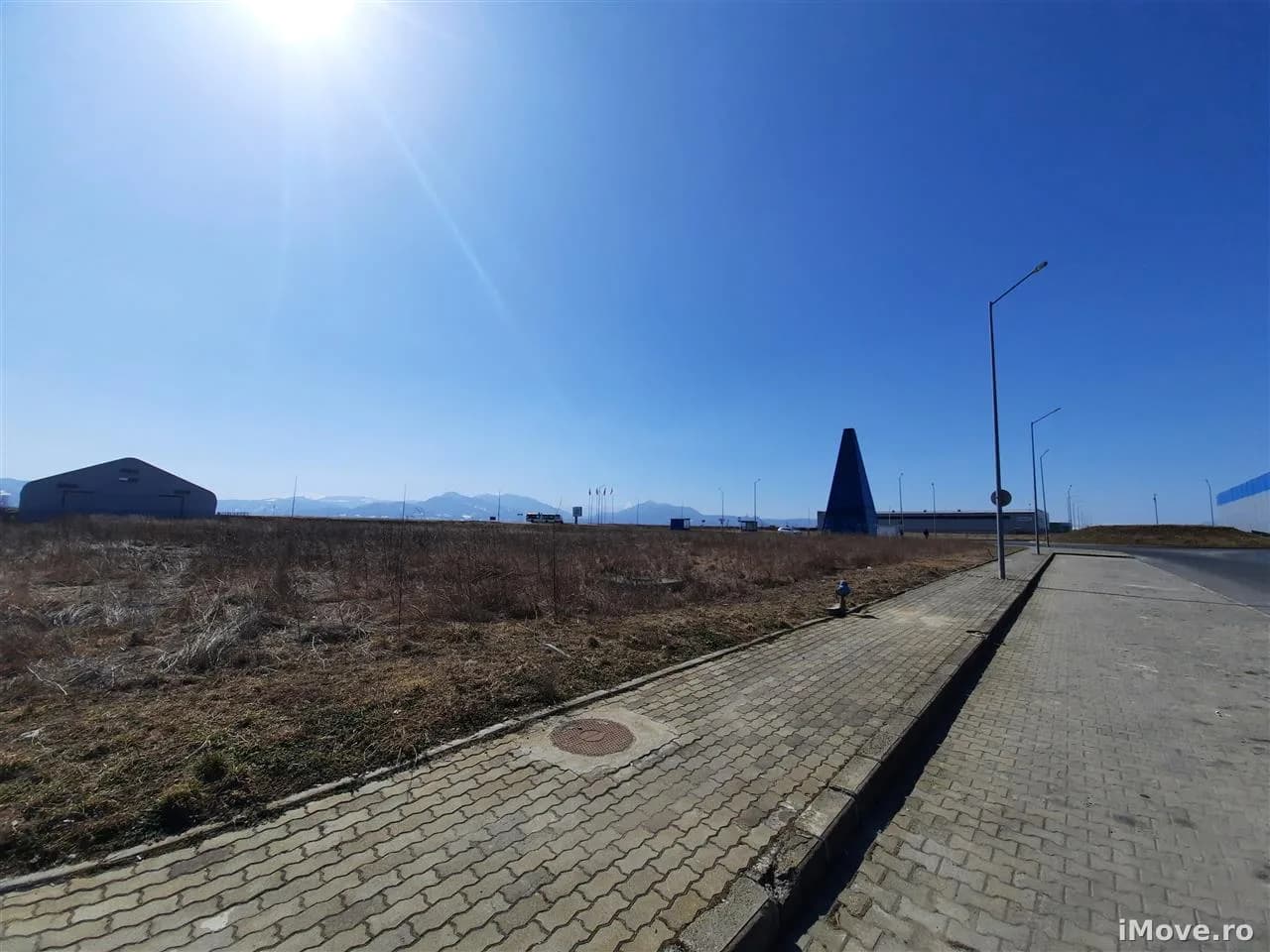 0,75 ha Teren pentru dezvoltare imobiliara constructii industriale