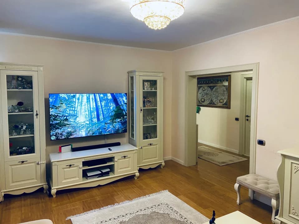 APARTAMENT 3 CAMERE | MOBILAT | FALEZA NORD