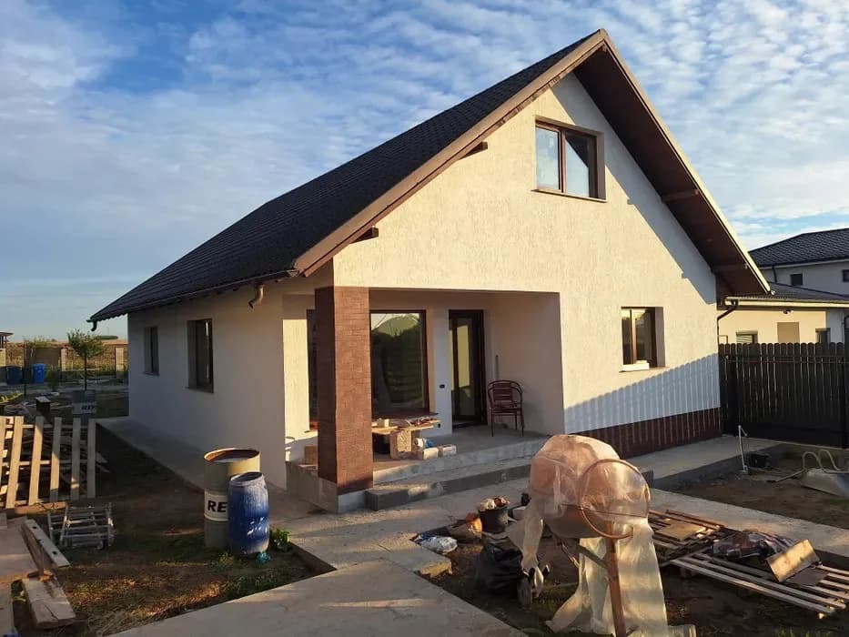 CASA CUMPANA| 105 MP | 390 MP TEREN | TOATE UTILITATILE|