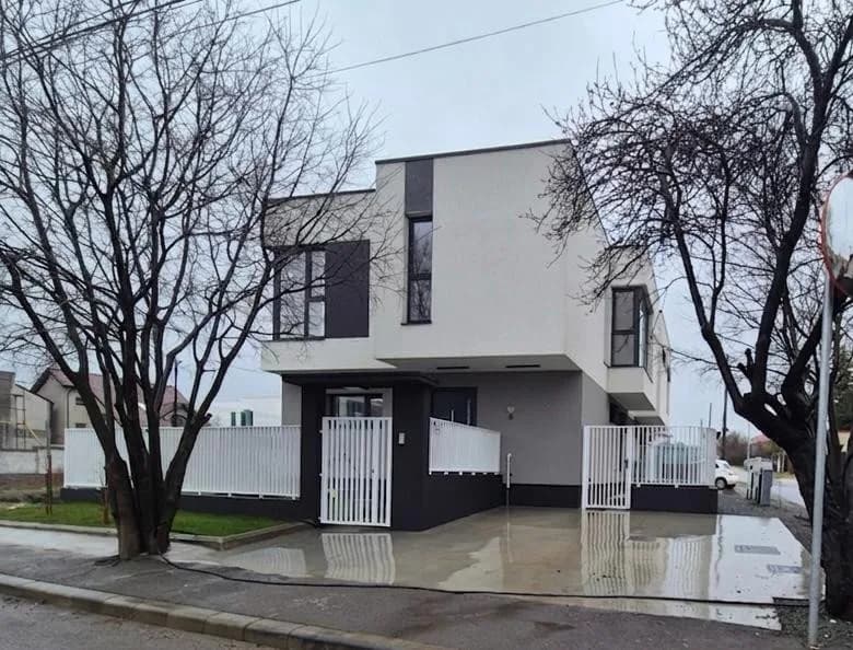 DUPLEX MODERN | PALAZU MARE | 99 MPU