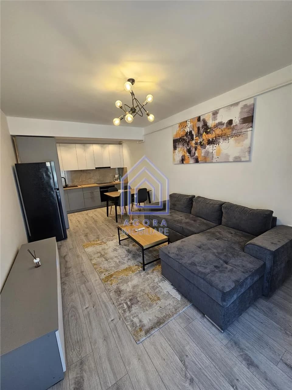 Apartament bloc nou ,mobilat, utilat, loc parcare la demisol