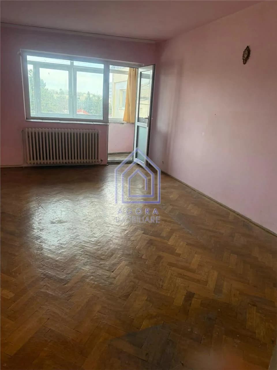 Apartament central, 3 camere.