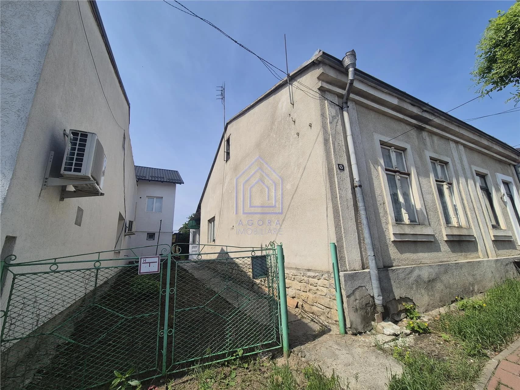 Casa tip duplex ultracentral 85 mp si 264 mp teren