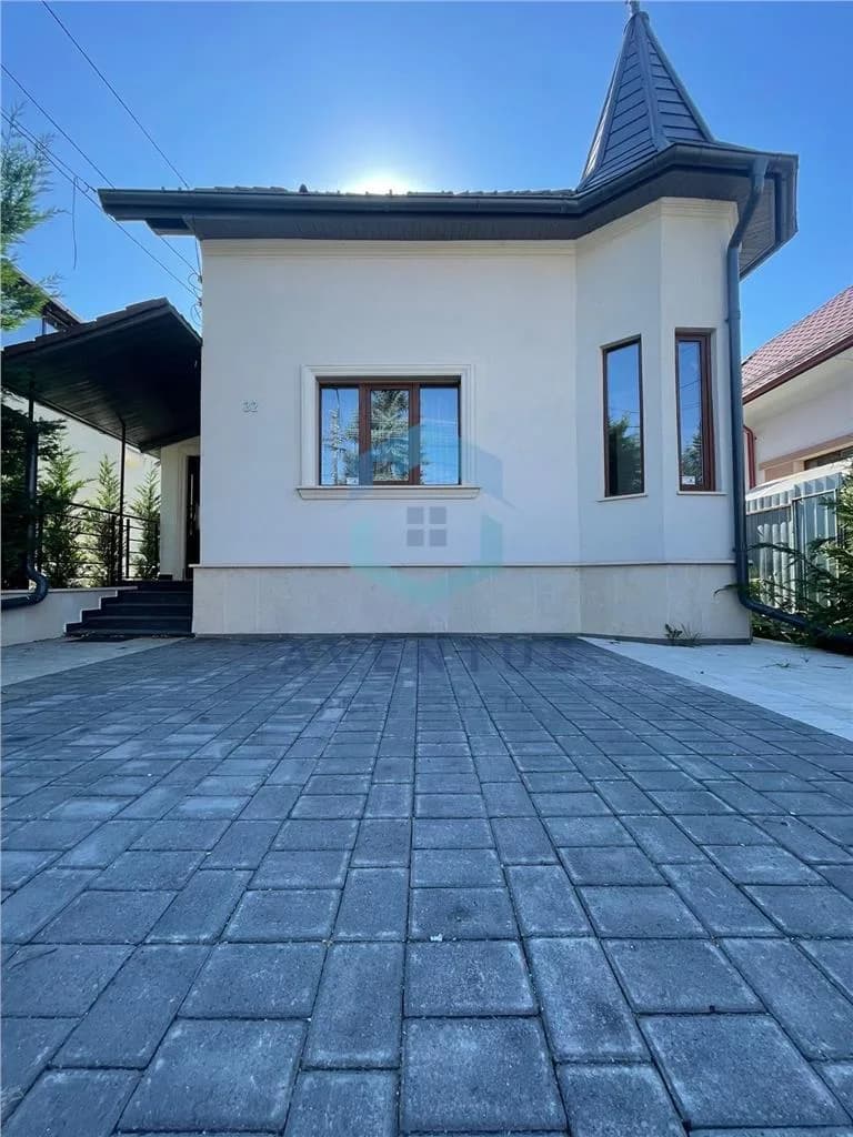 Casa individuala in Andrei Muresanu – Locatie de top, aproape de centru!