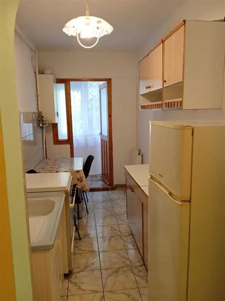 Apartament cu 2 camere de vanzare , Mănăștur , decomandat