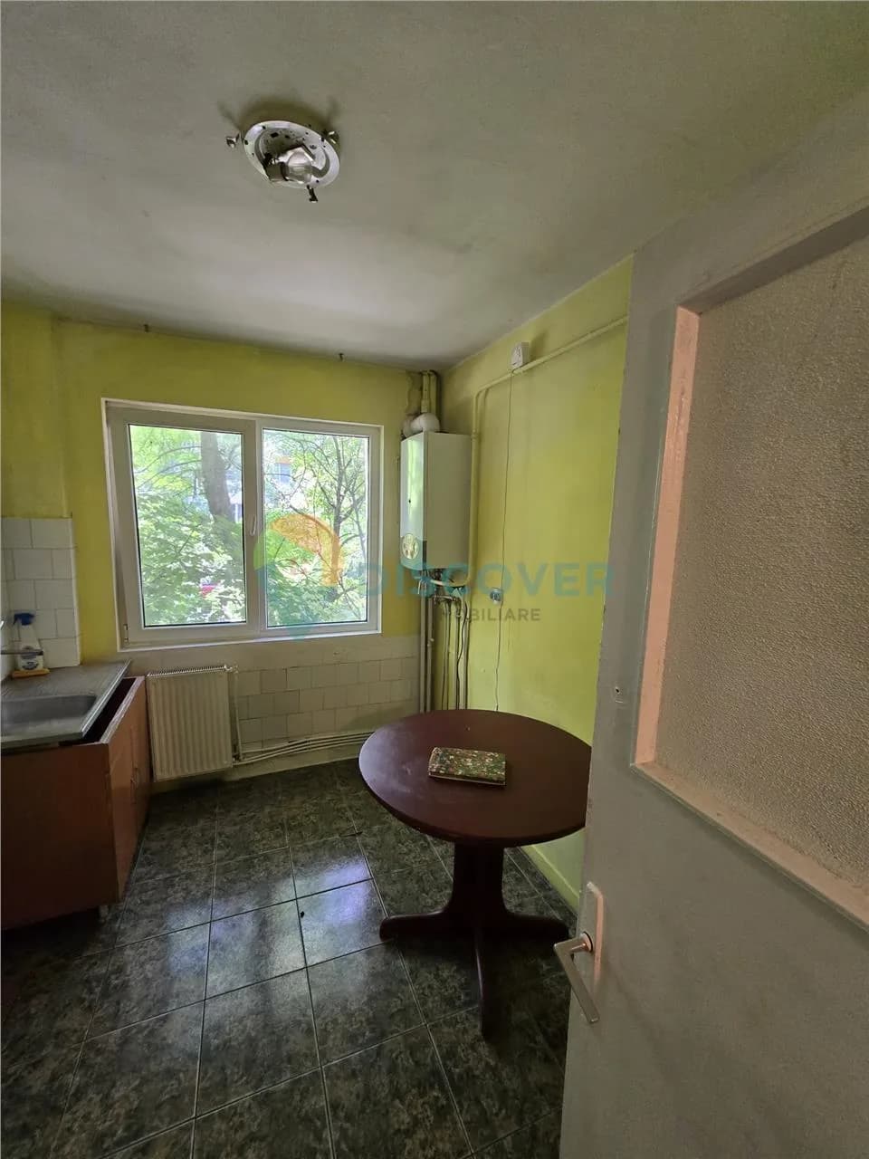 Podu ros, 3 camere, etaj 2, sens Giratoriu, 94000 euro