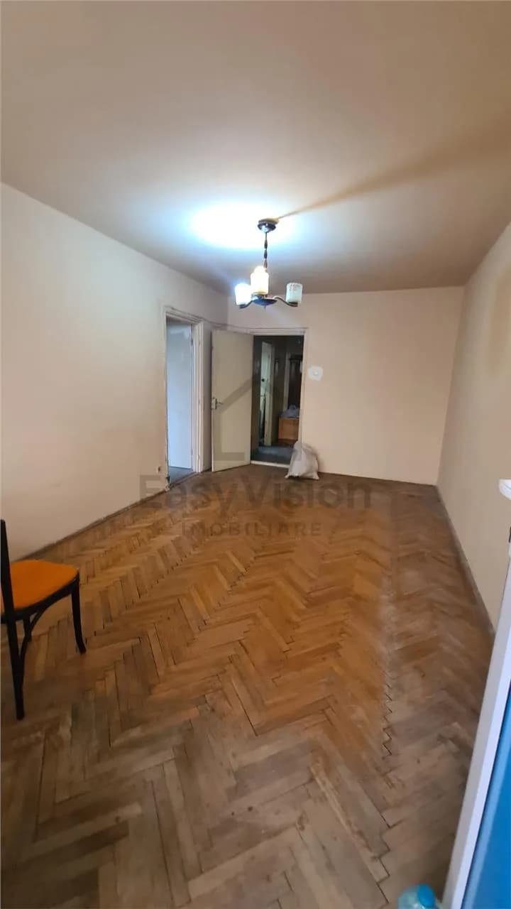 2 Camere Semidecomandat | Piata Iancului | Sector 2 | Metrou | Bloc Reabilitat