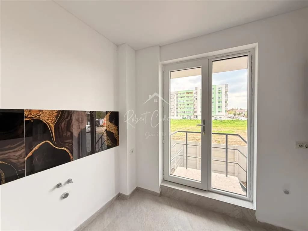 Studio 2 camere de vânzare – PopeștiLeordeni +curte proprie