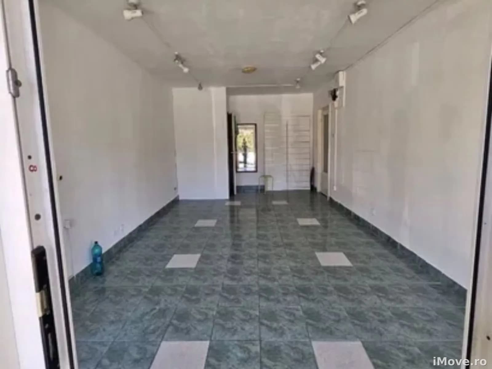 Spațiu comercial de vânzare, situat pe strada Corneliu Coposu